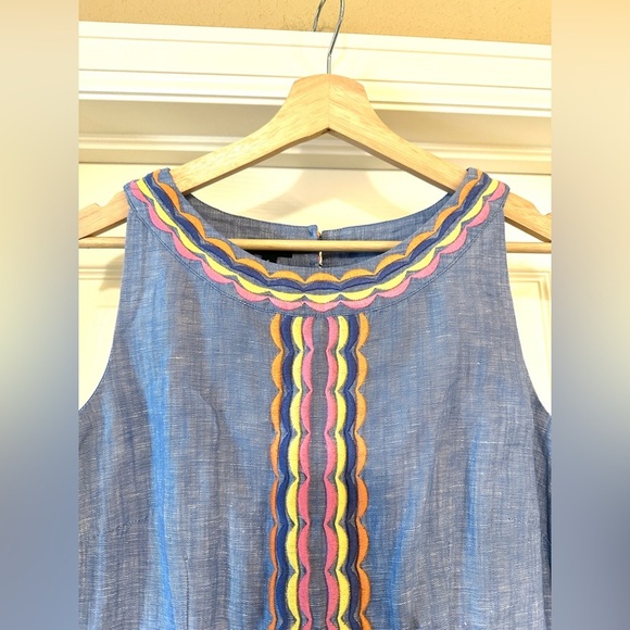 Talbots linen scallop detail shift dress, embroidered chambray - Picture 6 of 10